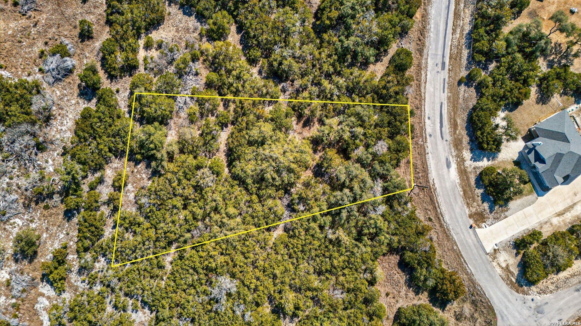 1 acres in Comal County gallery image 3