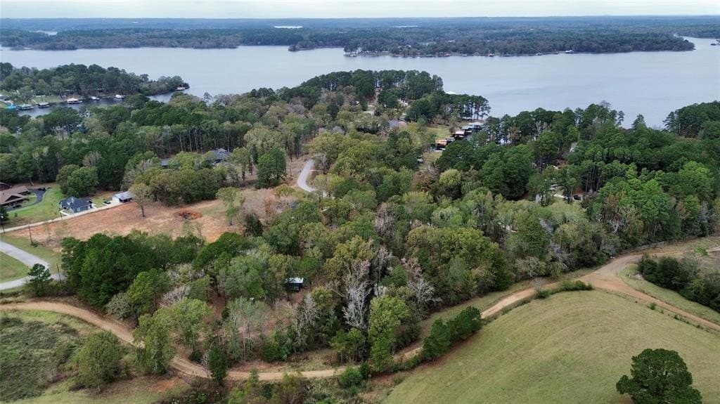 1.74 acres in Smith County