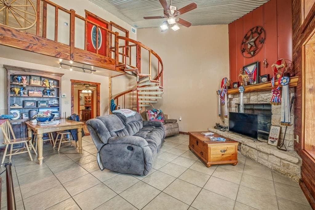 37.2 acres in Erath County gallery image 3