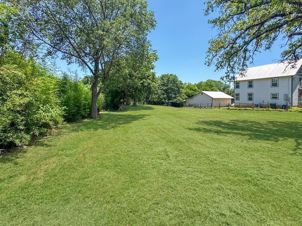 0.37 acres in Gillespie County gallery image 2