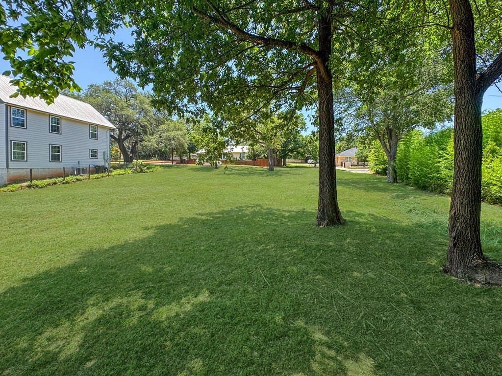 0.37 acres in Gillespie County - photo 6
