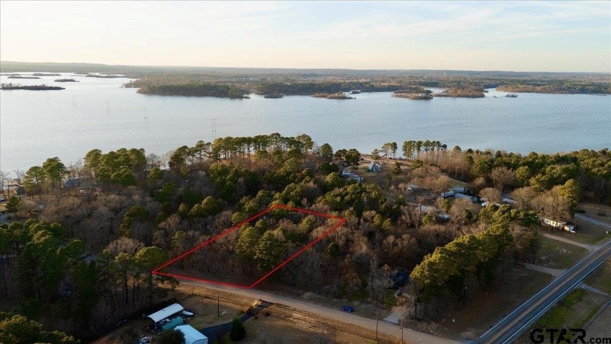 1.49 acres in Smith County