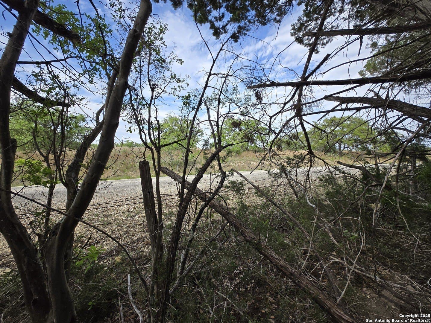 2 acres in Bandera County - photo 21