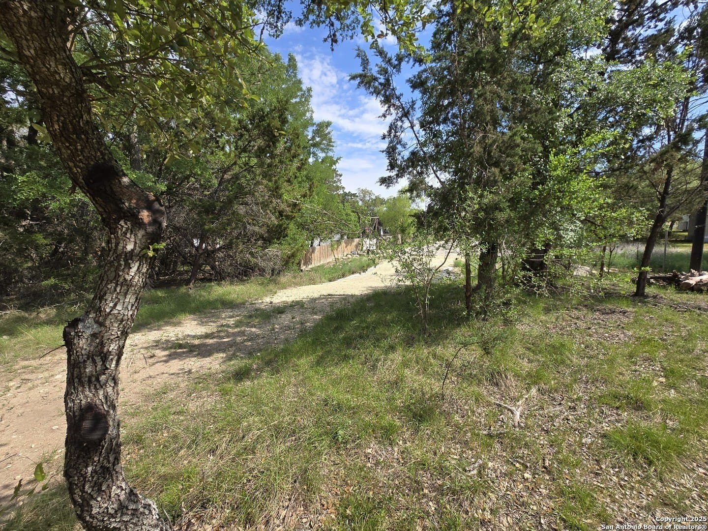 2 acres in Bandera County - photo 11