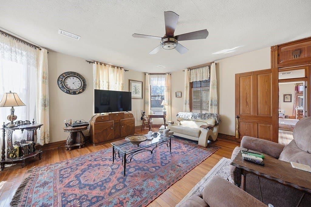 1.23 acres in Fayette County gallery image 3