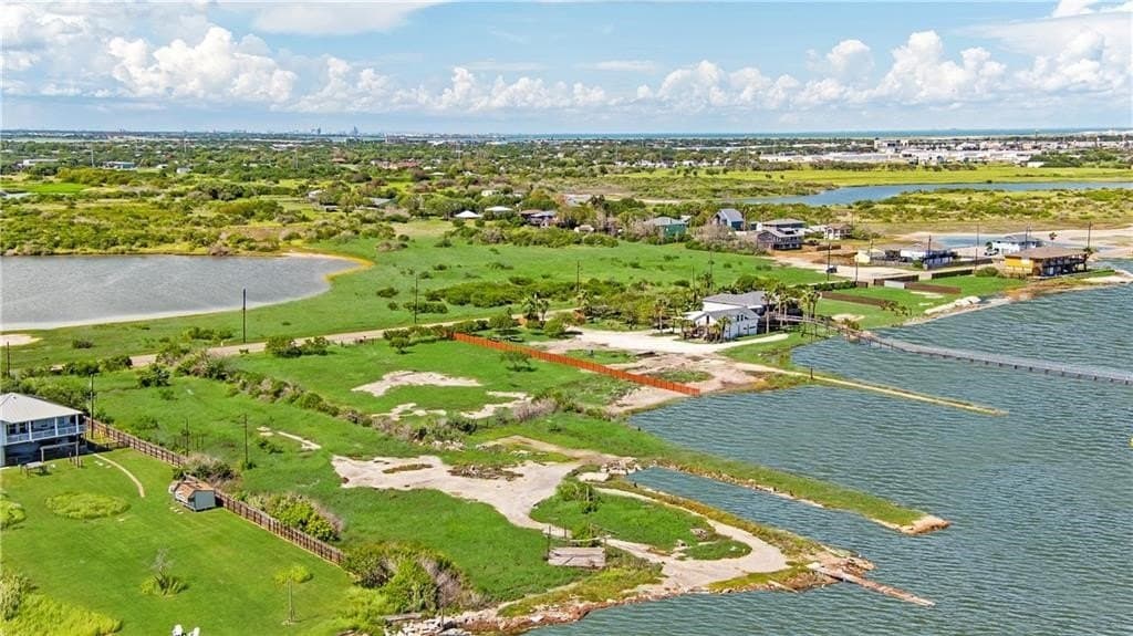 1.83 acres in Nueces County - photo 7