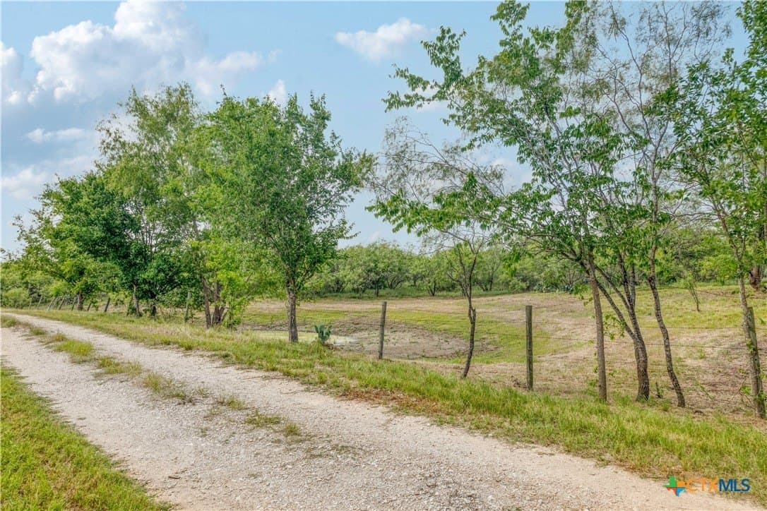 14.92 acres in Caldwell County - photo 8