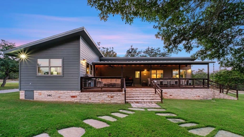 10 acres in Blanco County - photo 26