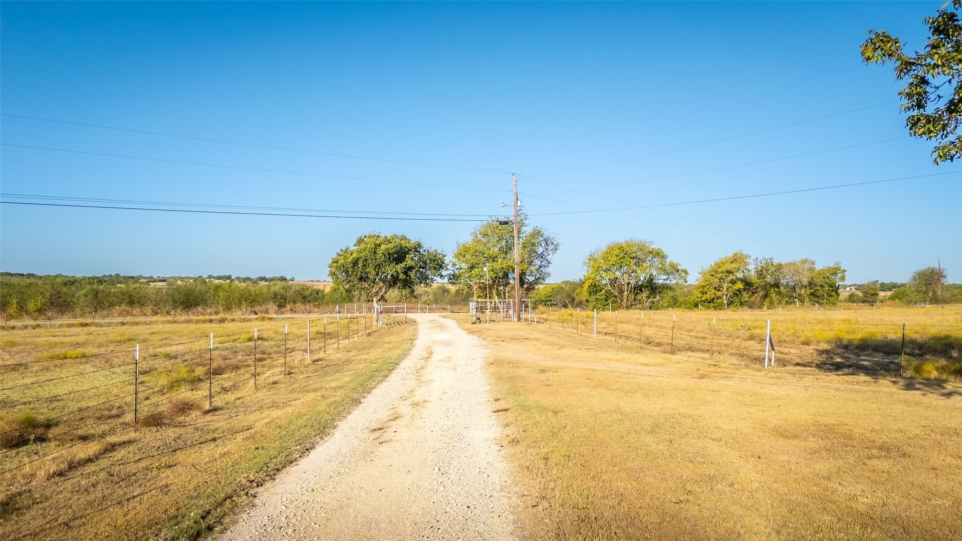 279 acres in Johnson County - photo 5