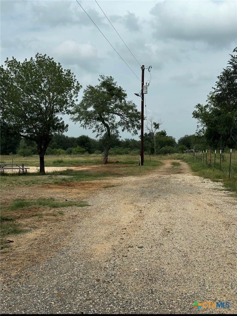 1.03 acres in Guadalupe County - photo 4