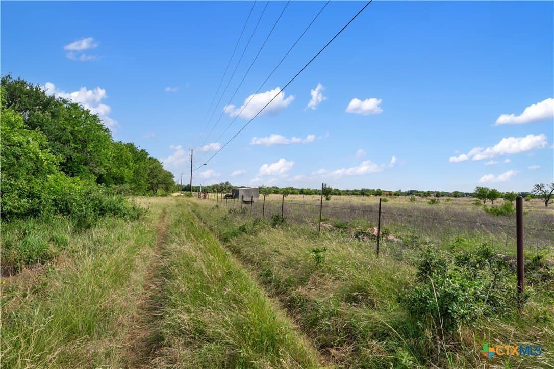21.59 acres in Williamson County - photo 9