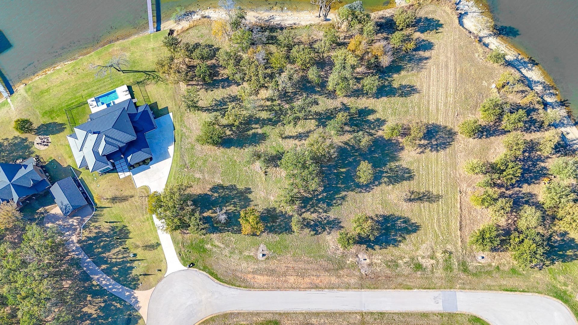 1.05 acres in Navarro County gallery image 3