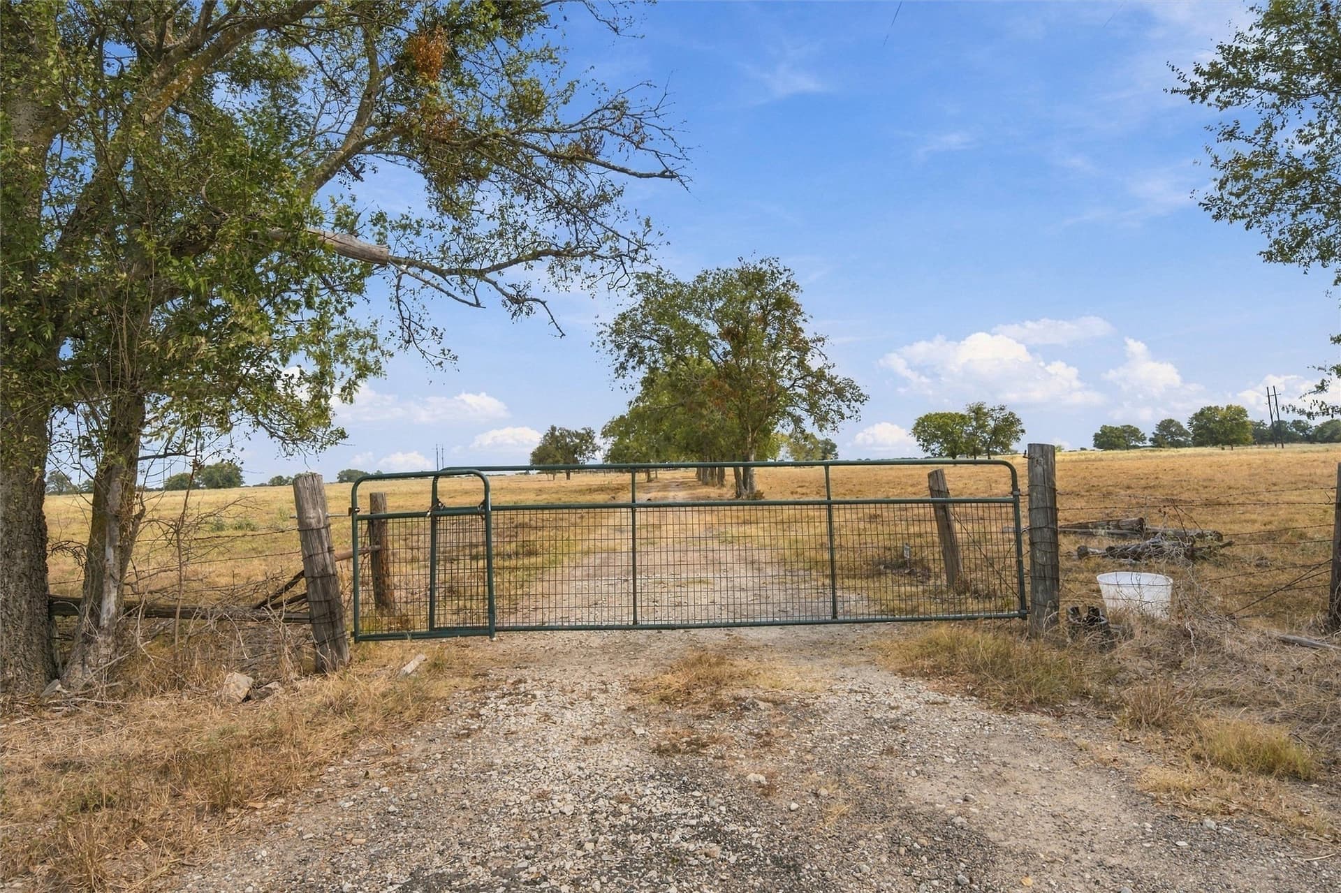 102 acres in Falls County