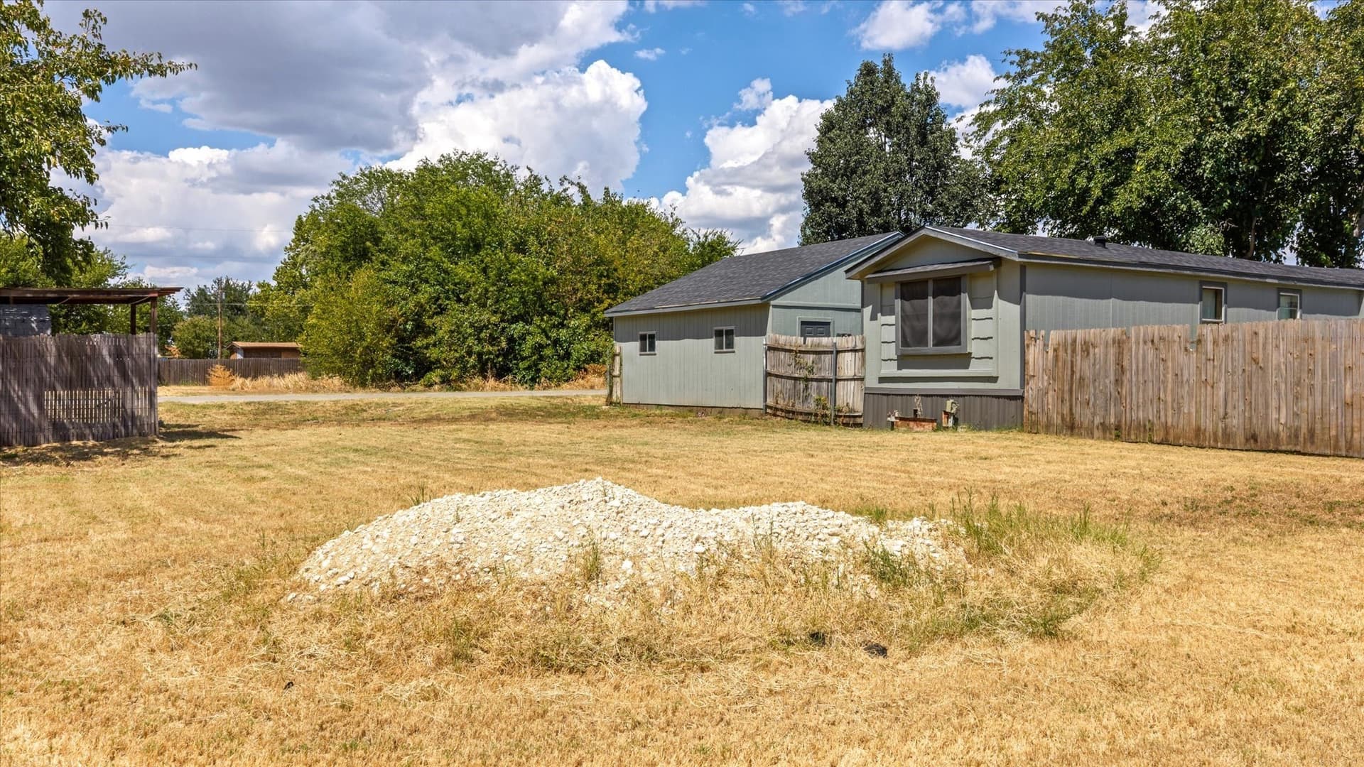 0.04 acres in Hood County - photo 4