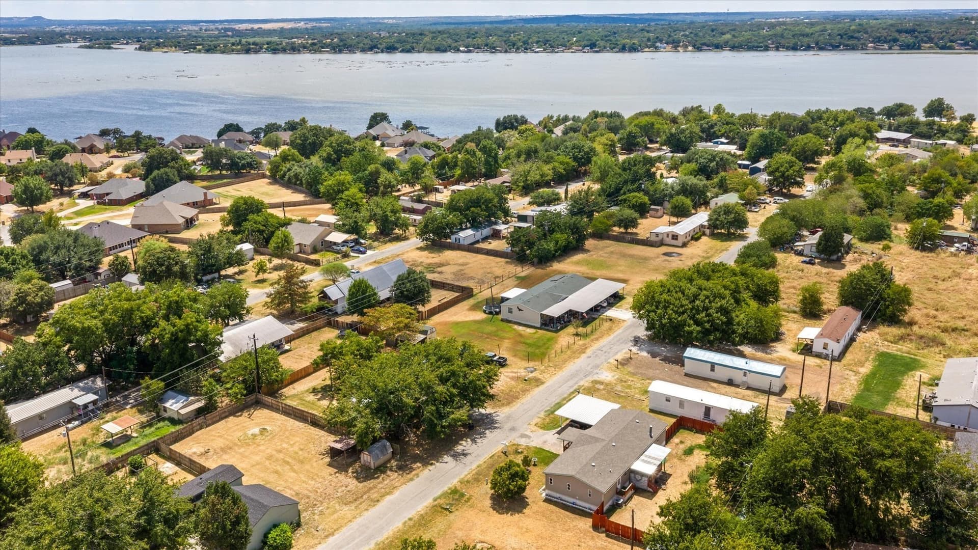0.04 acres in Hood County - photo 8