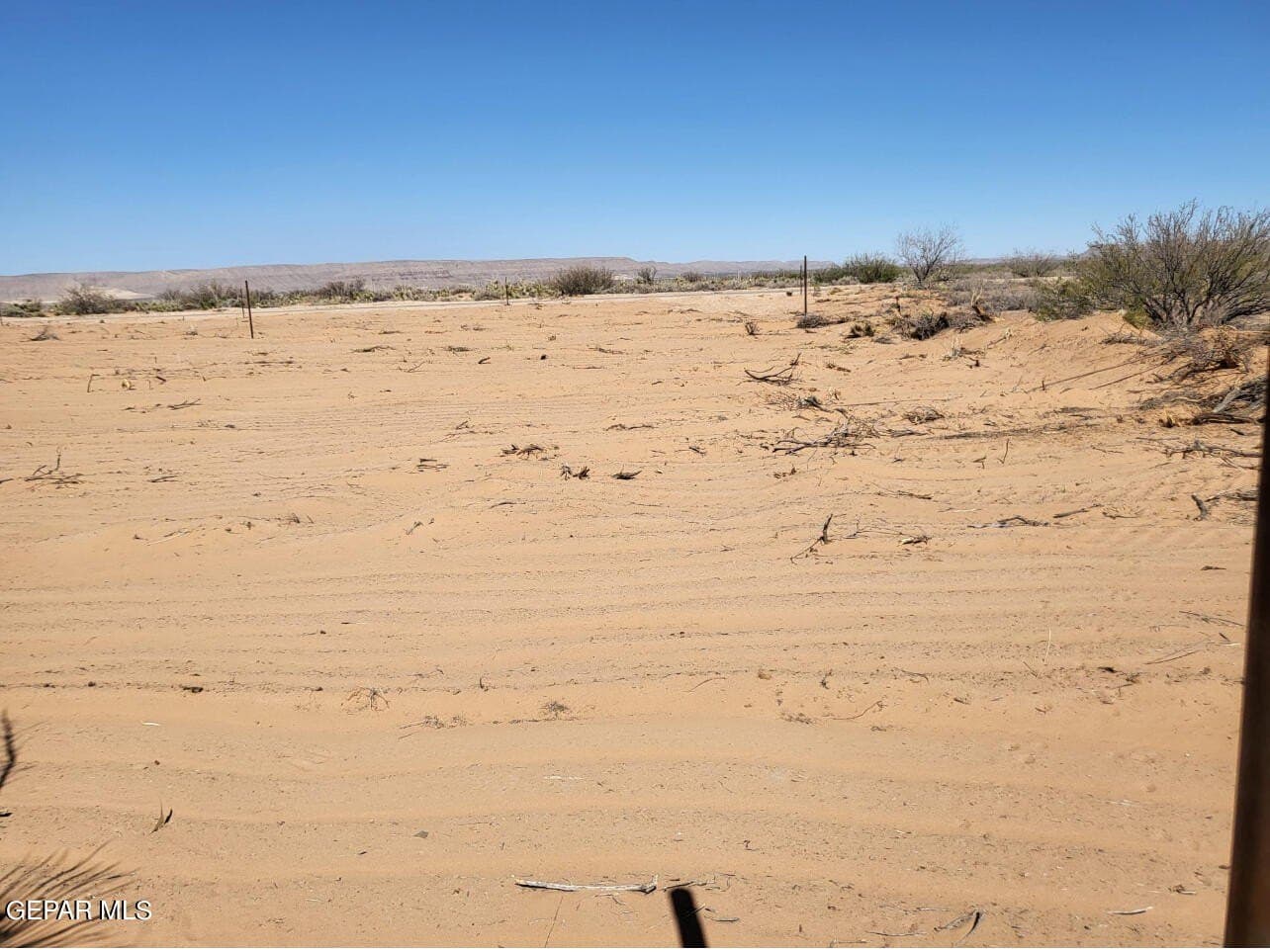 1.1 acres in El Paso County gallery image 4