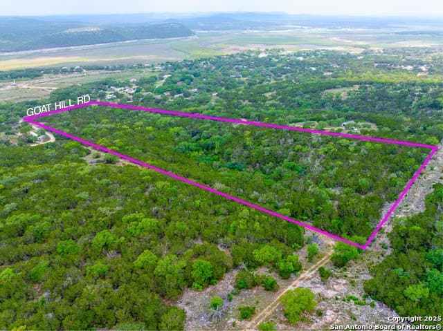 13.39 acres in Bandera County gallery image 2