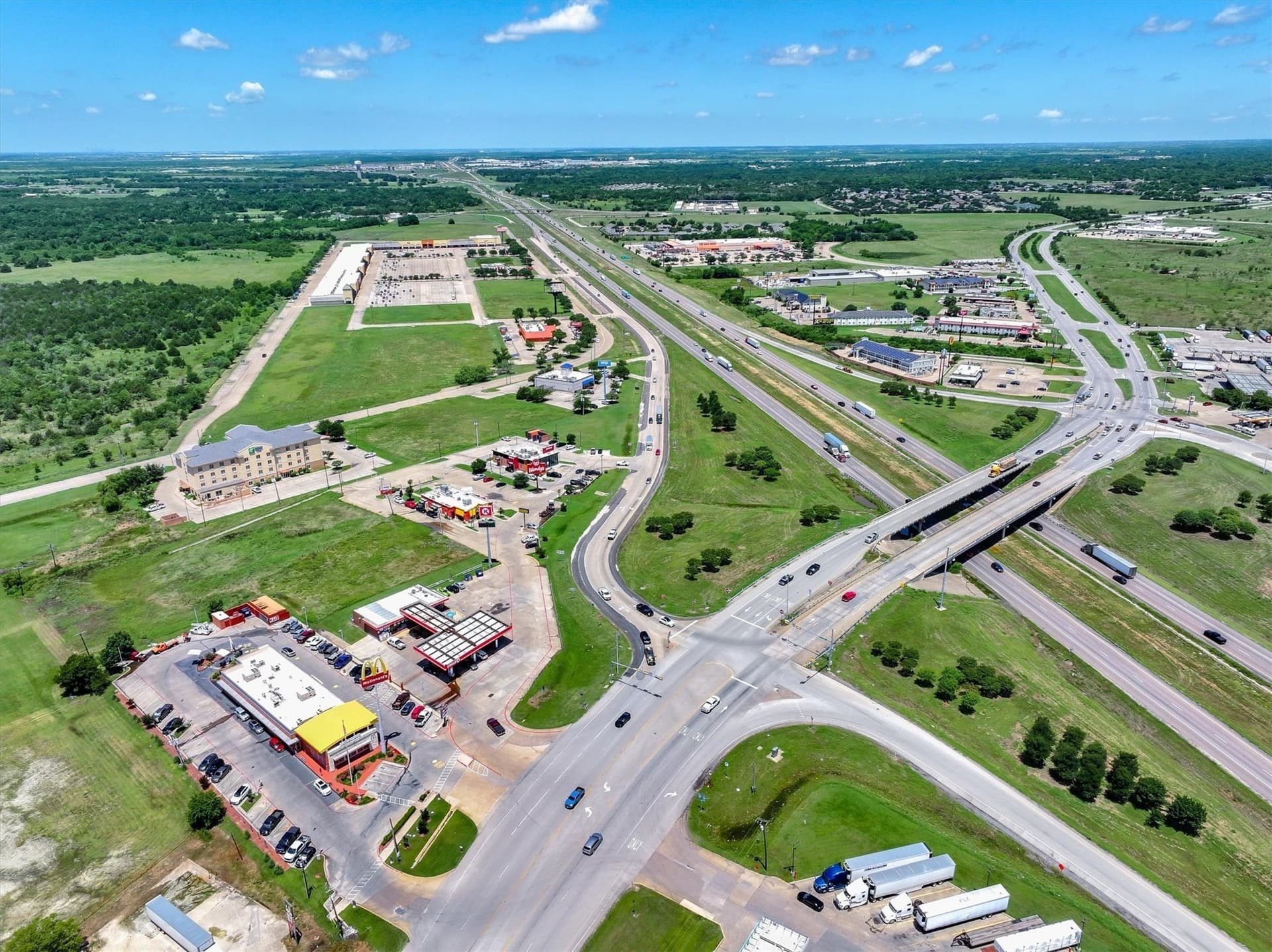 1.78 acres in Kaufman County gallery image 3