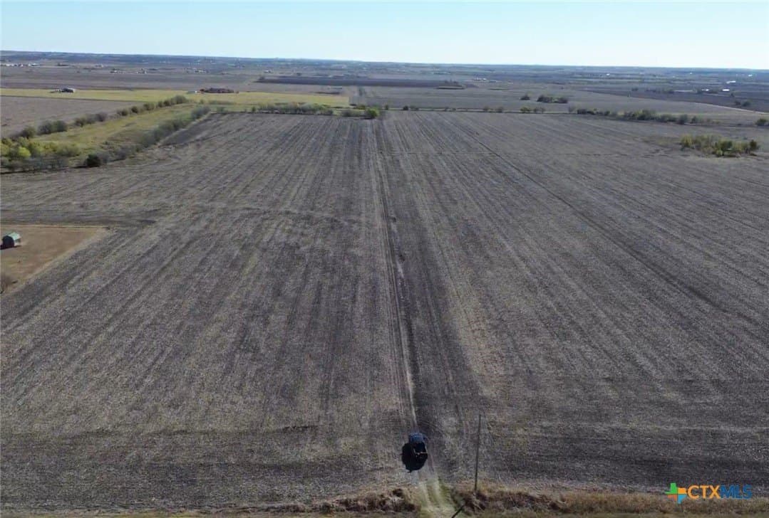 116.68 acres in Travis County - photo 5