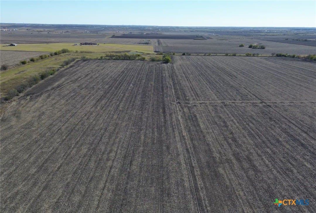 116.68 acres in Travis County - photo 6