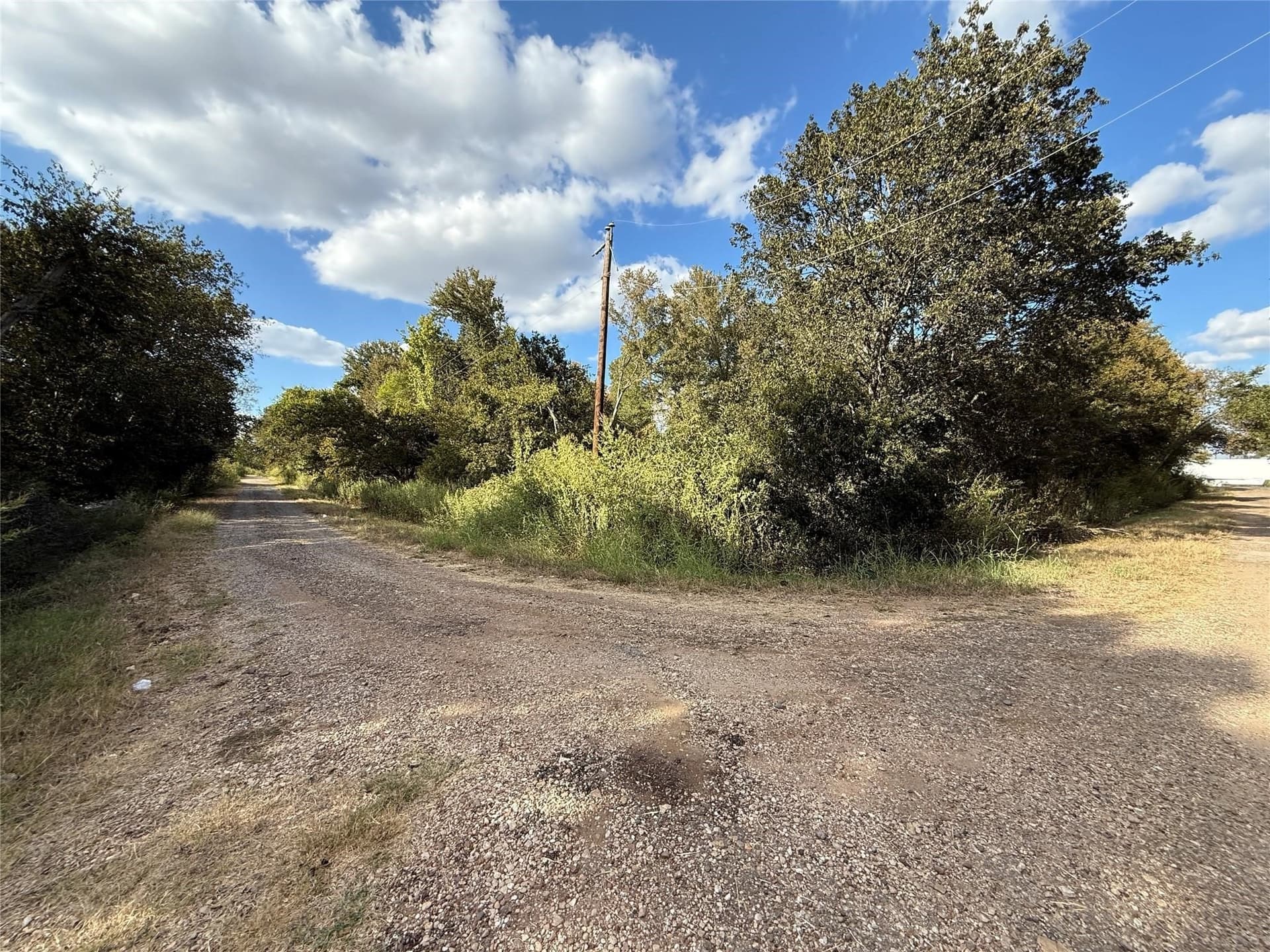 0.86 acres in Falls County - photo 2