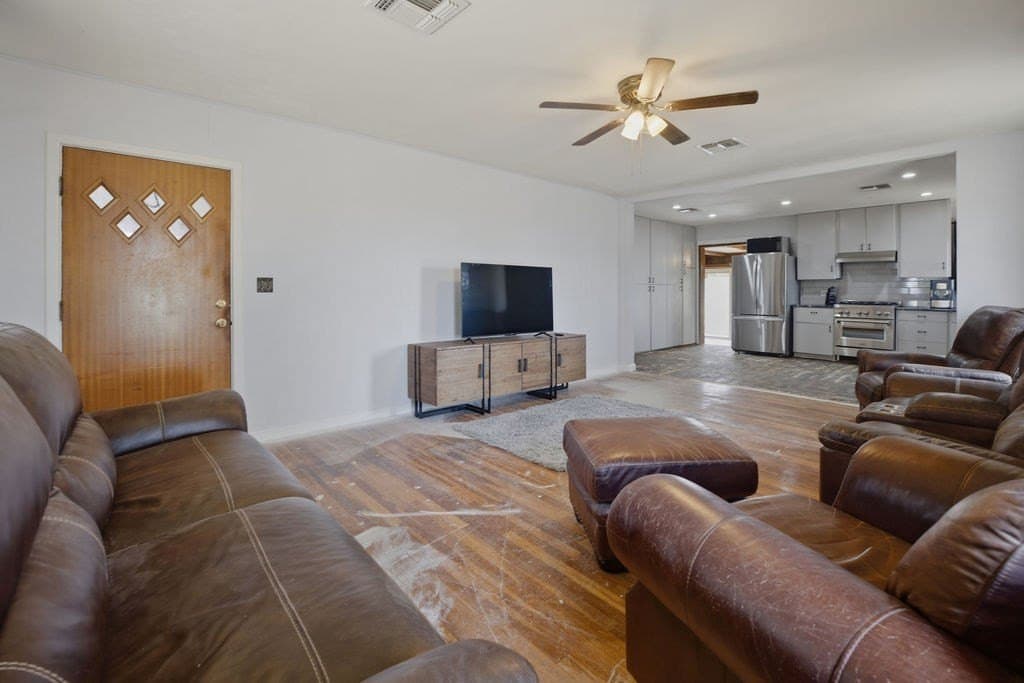 163.53 acres in Mitchell County gallery image 3