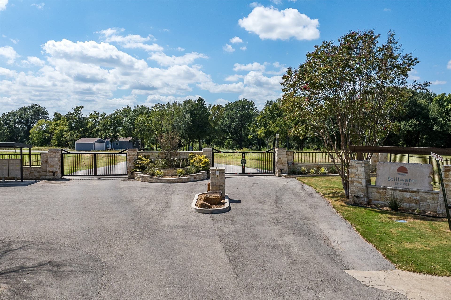 1.5 acres in Navarro County - photo 8