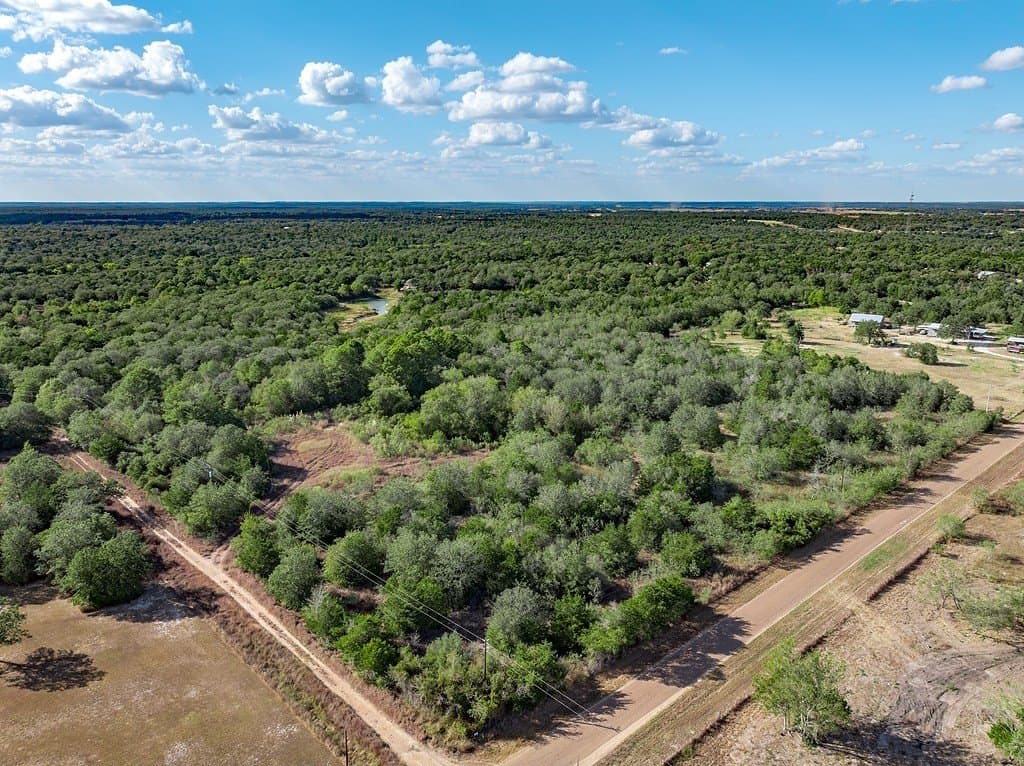 10.62 acres in Fayette County gallery image 3