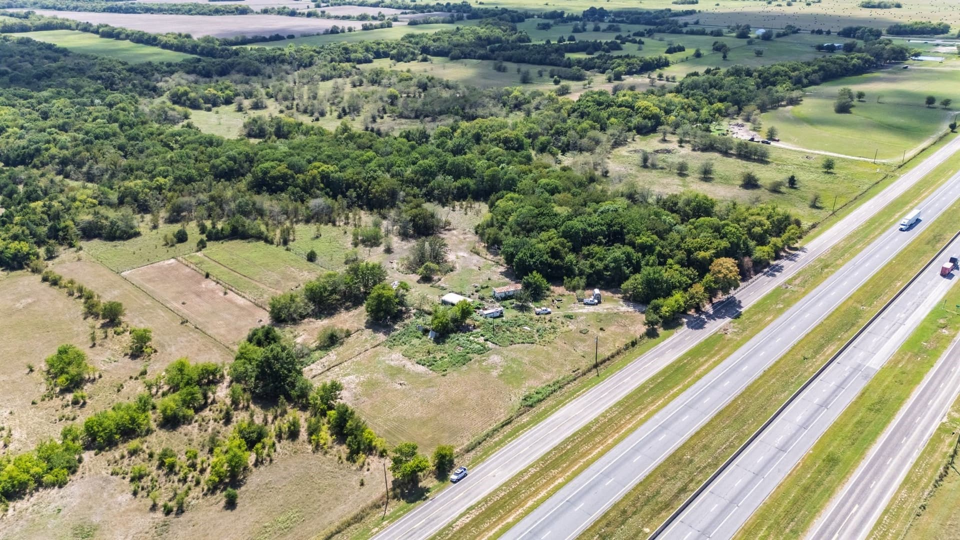 30 acres in Hunt County - photo 10