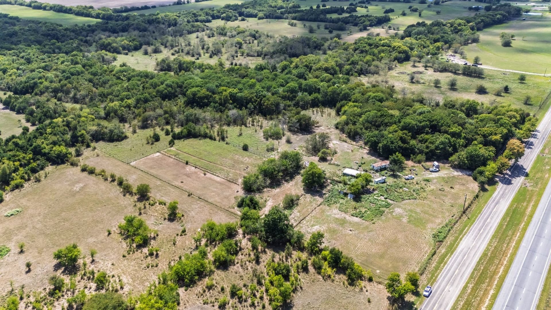 30 acres in Hunt County - photo 8