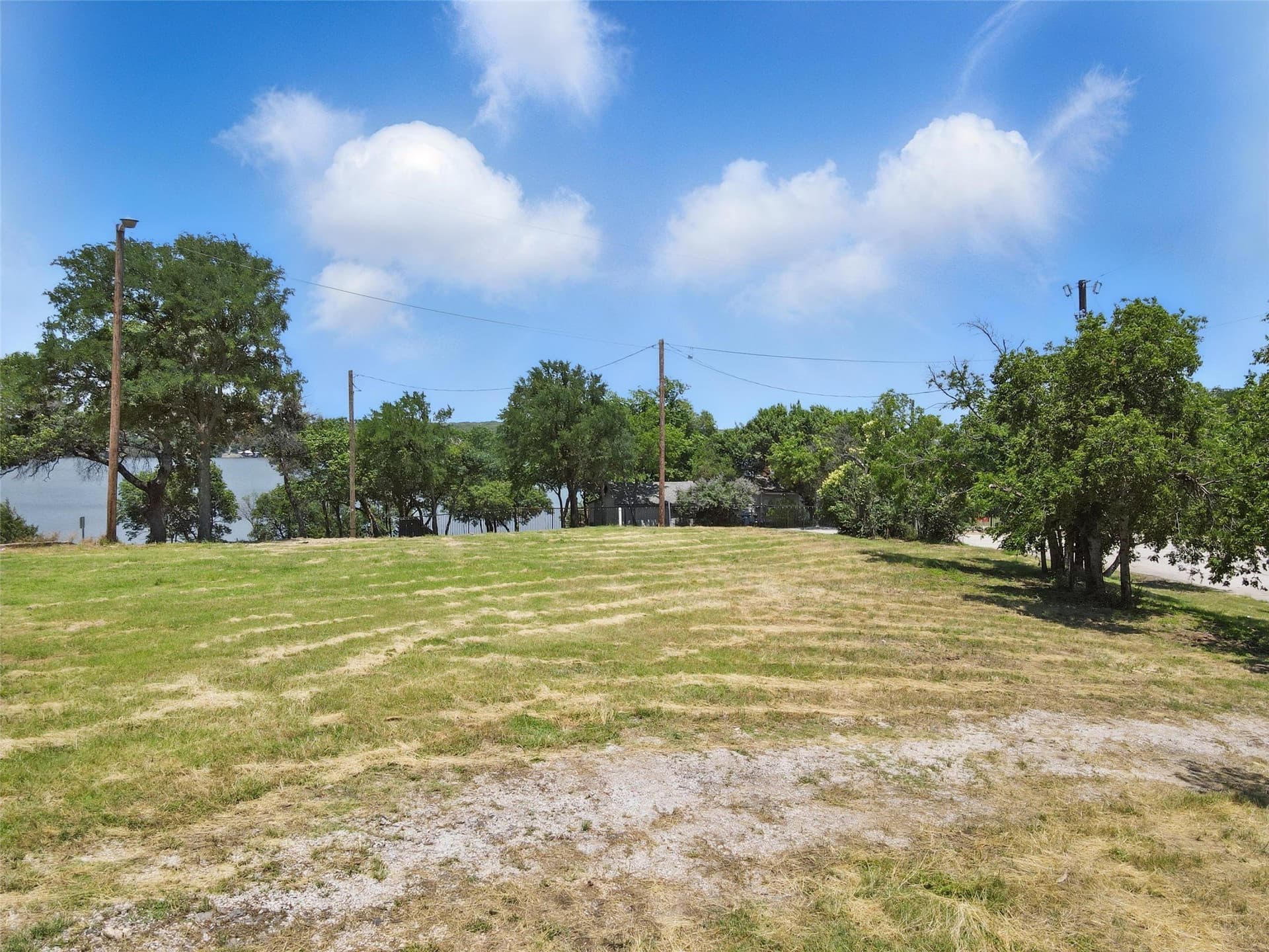 0.29 acres in Tarrant County - photo 31