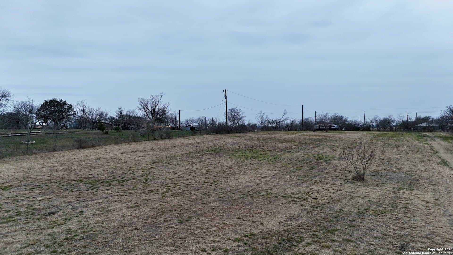 2 acres in Bexar County gallery image 2