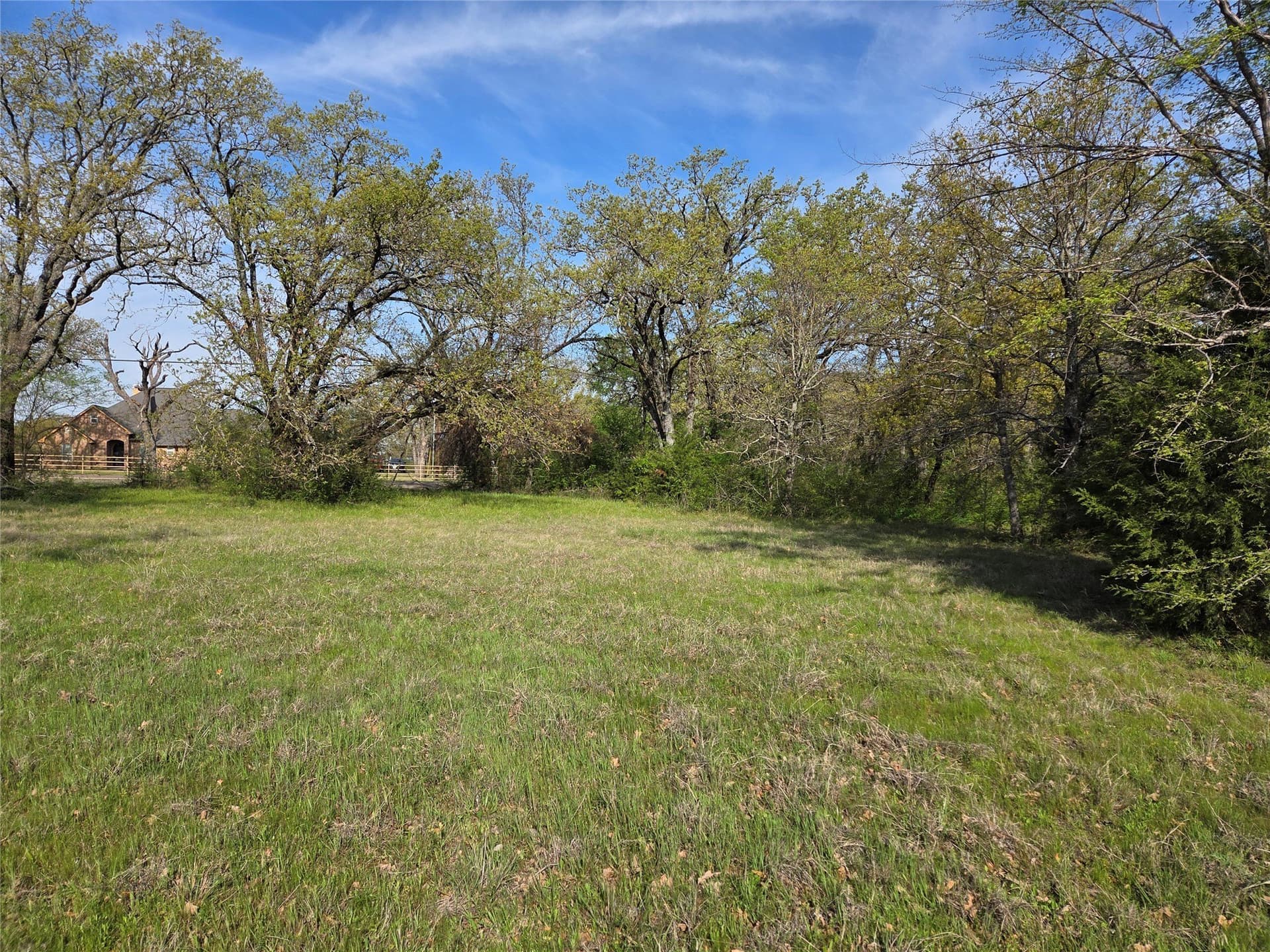 1.57 acres in Navarro County - photo 17