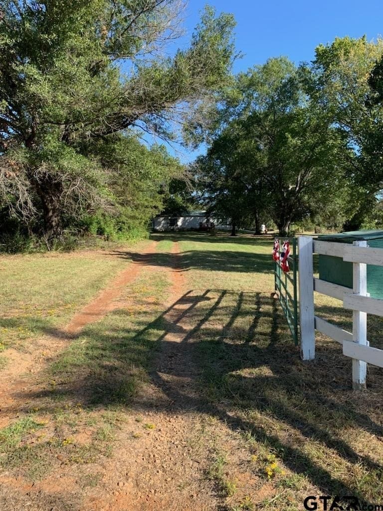 16.62 acres in Smith County gallery image 3