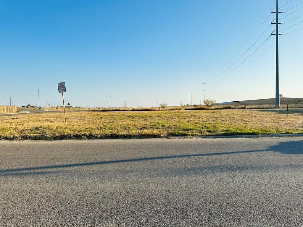 33,540 acres in Maverick County gallery image 2