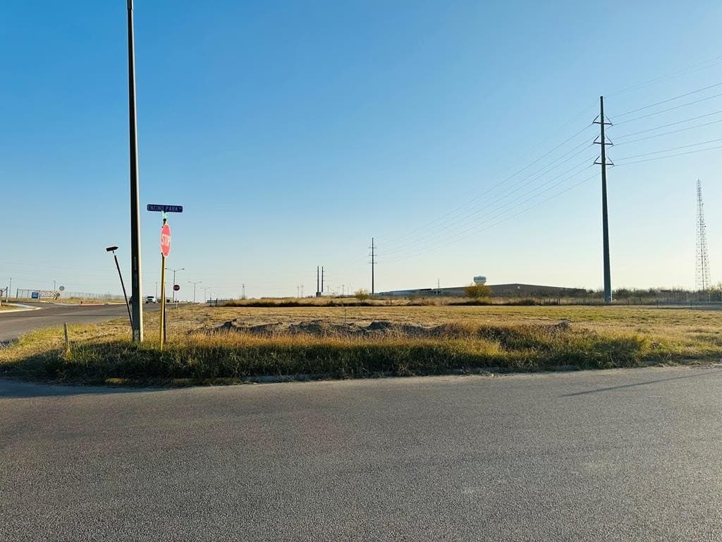 33,540 acres in Maverick County