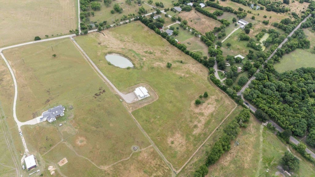 13.81 acres in Ellis County - photo 9