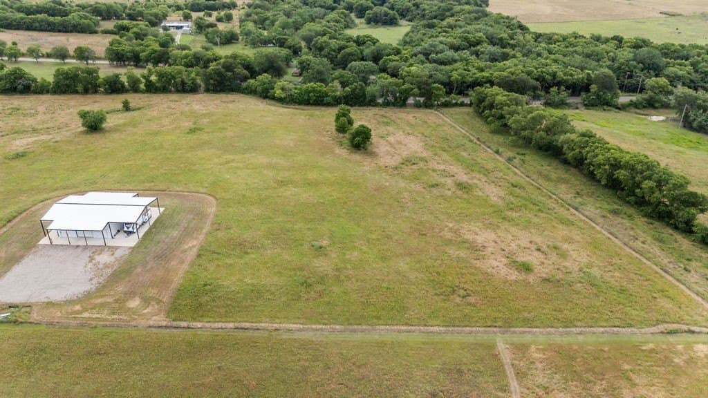 13.81 acres in Ellis County - photo 10