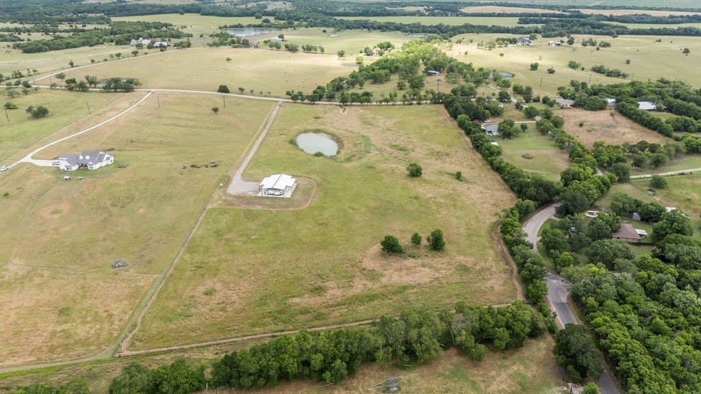 13.81 acres in Ellis County - photo 8