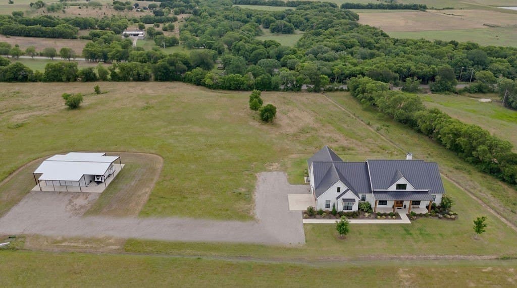13.81 acres in Ellis County - photo 19
