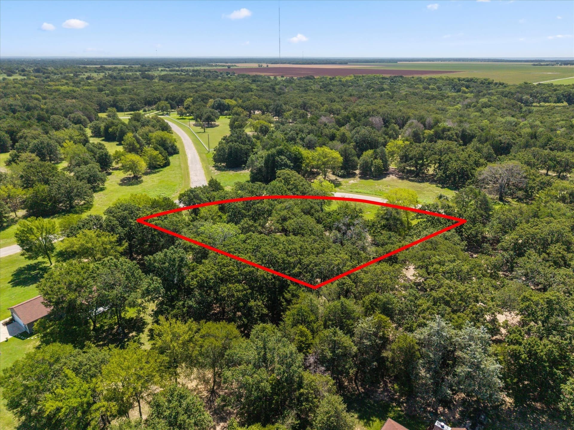 1.05 acres in Navarro County - photo 32