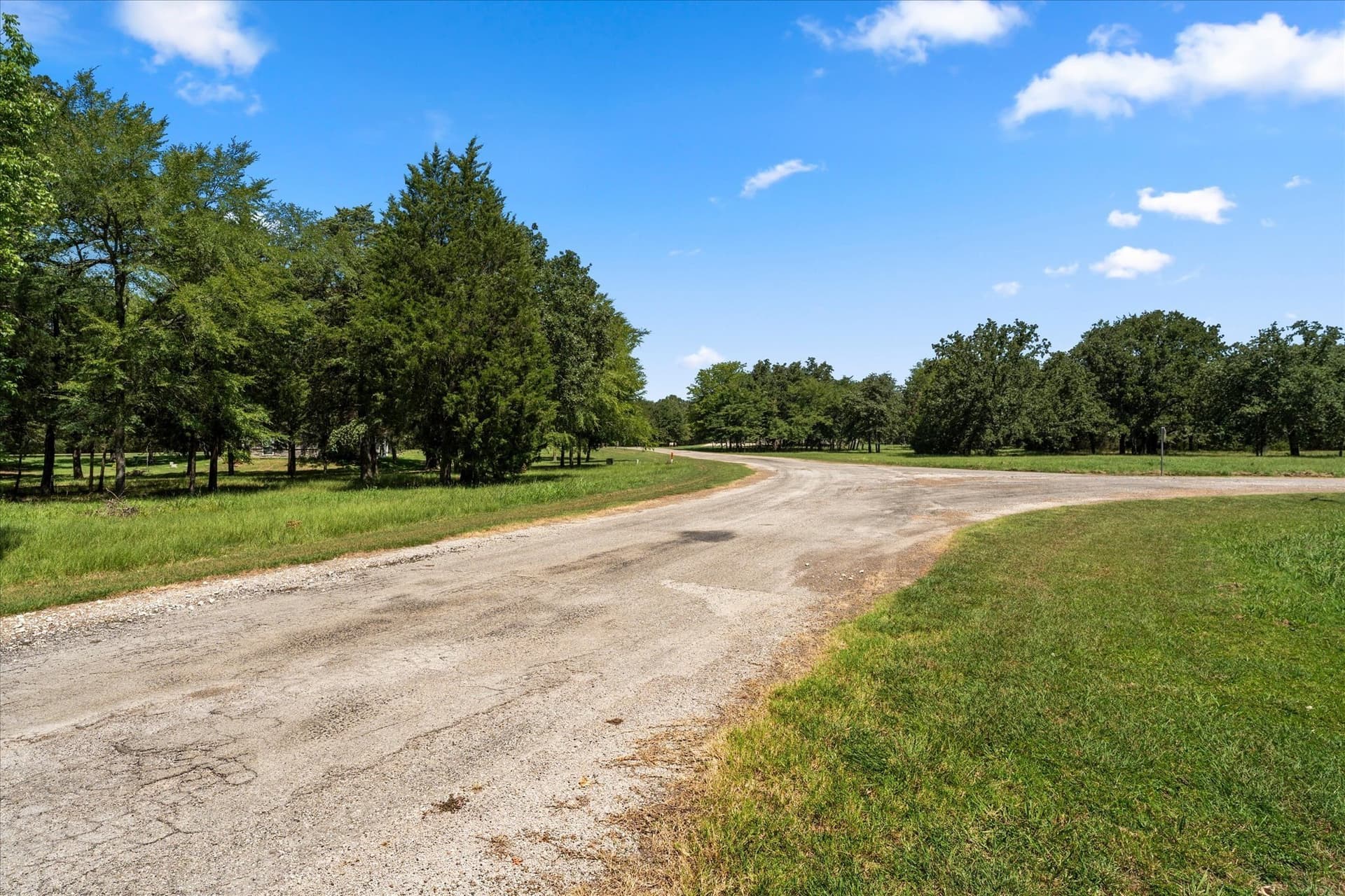 1.05 acres in Navarro County - photo 22