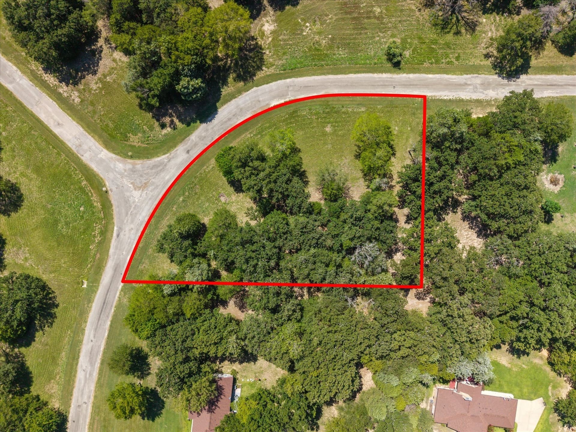 1.05 acres in Navarro County gallery image 2