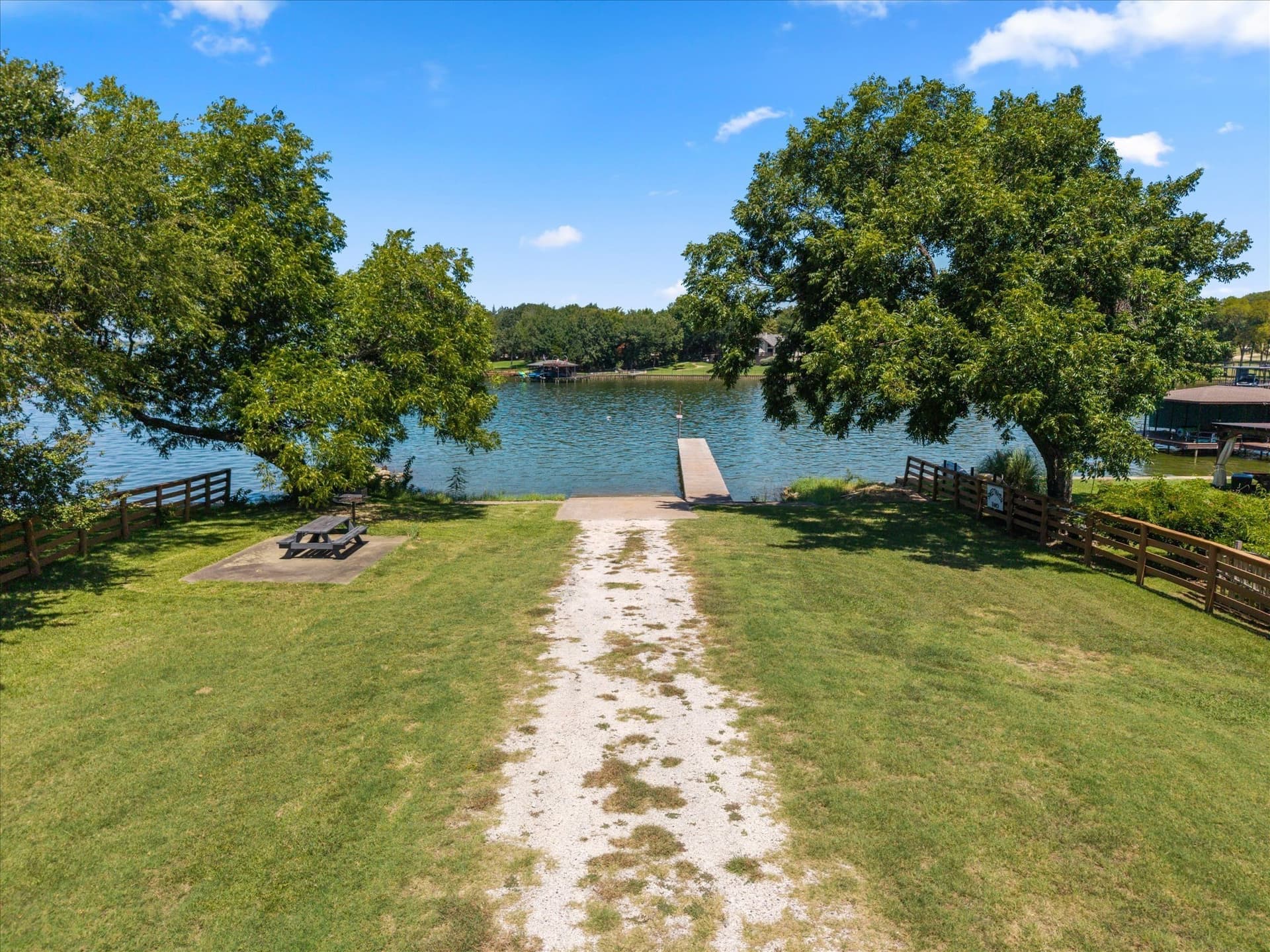 1.05 acres in Navarro County - photo 35