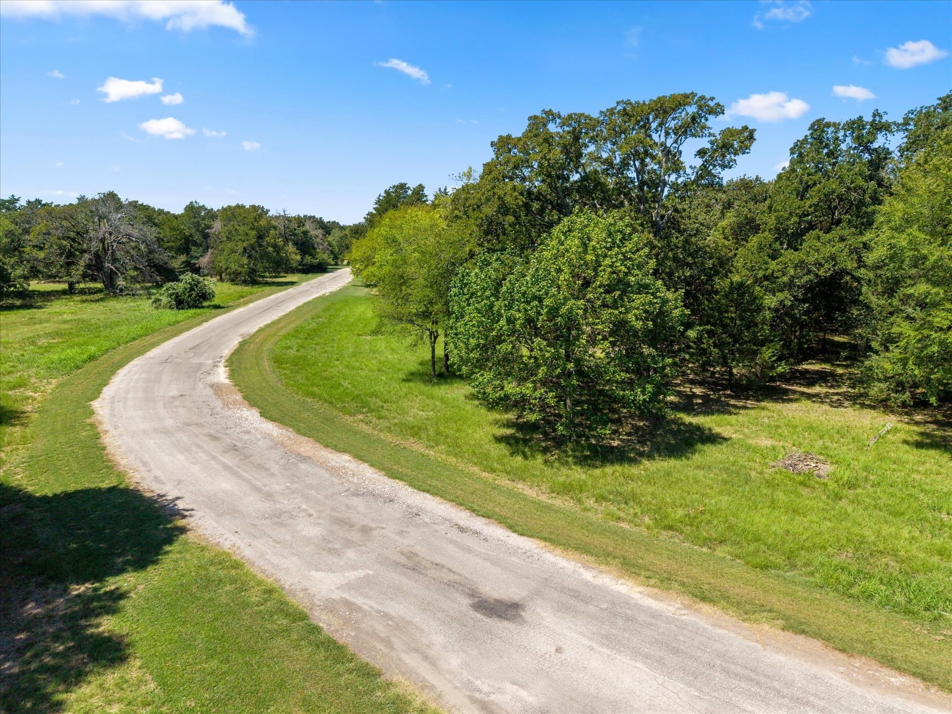 1.05 acres in Navarro County - photo 23
