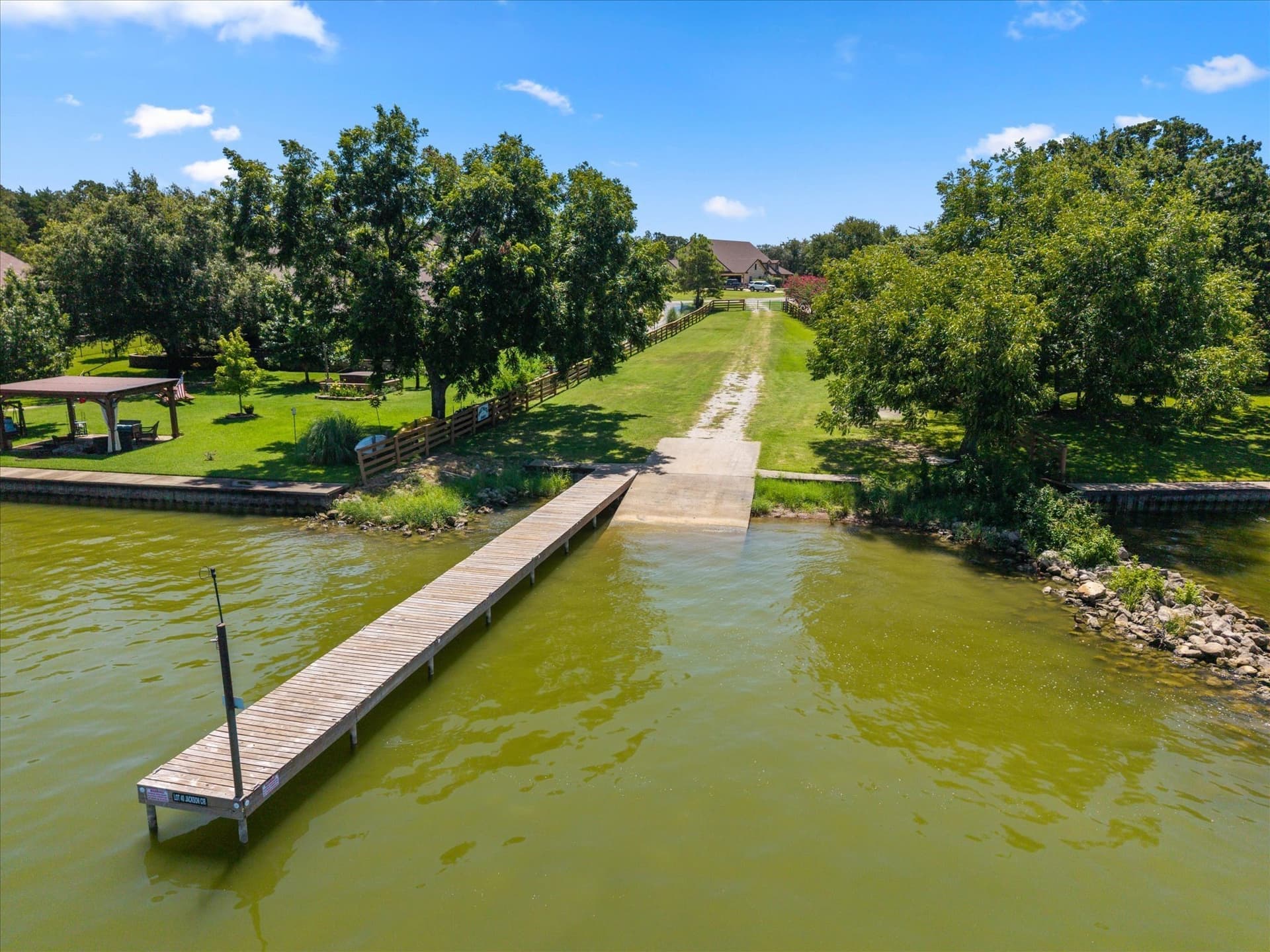 1.05 acres in Navarro County - photo 40