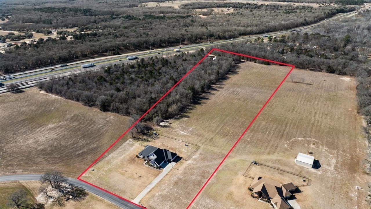 10 acres in Smith County - photo 40