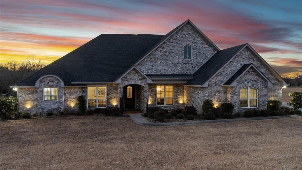 10 acres in Smith County - photo 4