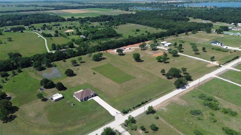 2.1 acres in Kaufman County gallery image 4
