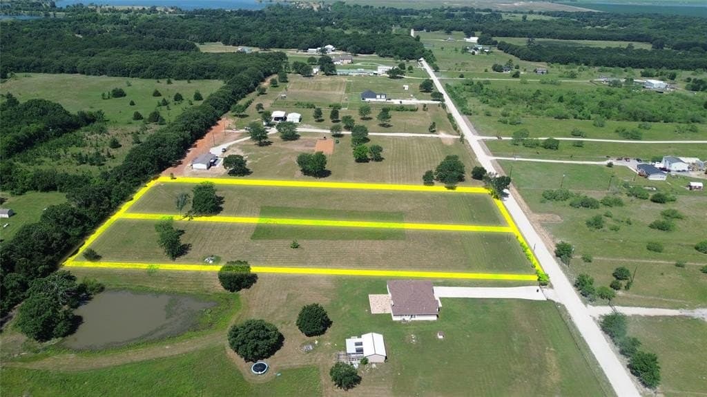 2.1 acres in Kaufman County gallery image 3